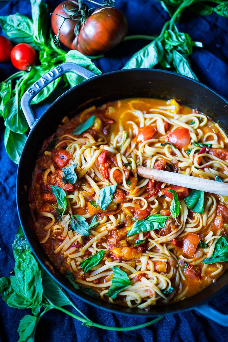 Homemade Spaghetti Sauce From Fresh Tomatoes
 Spaghetti with Fresh Tomato Sauce