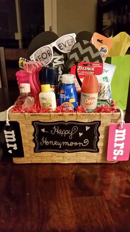 Honeymoon Gift Basket Ideas
 Wedding Gift Baskets for the Bride and Groom