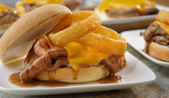 Hot Roast Beef Sandwiches With Gravy
 Hot Roast Beef Cheddar & Gravy Sandwiches