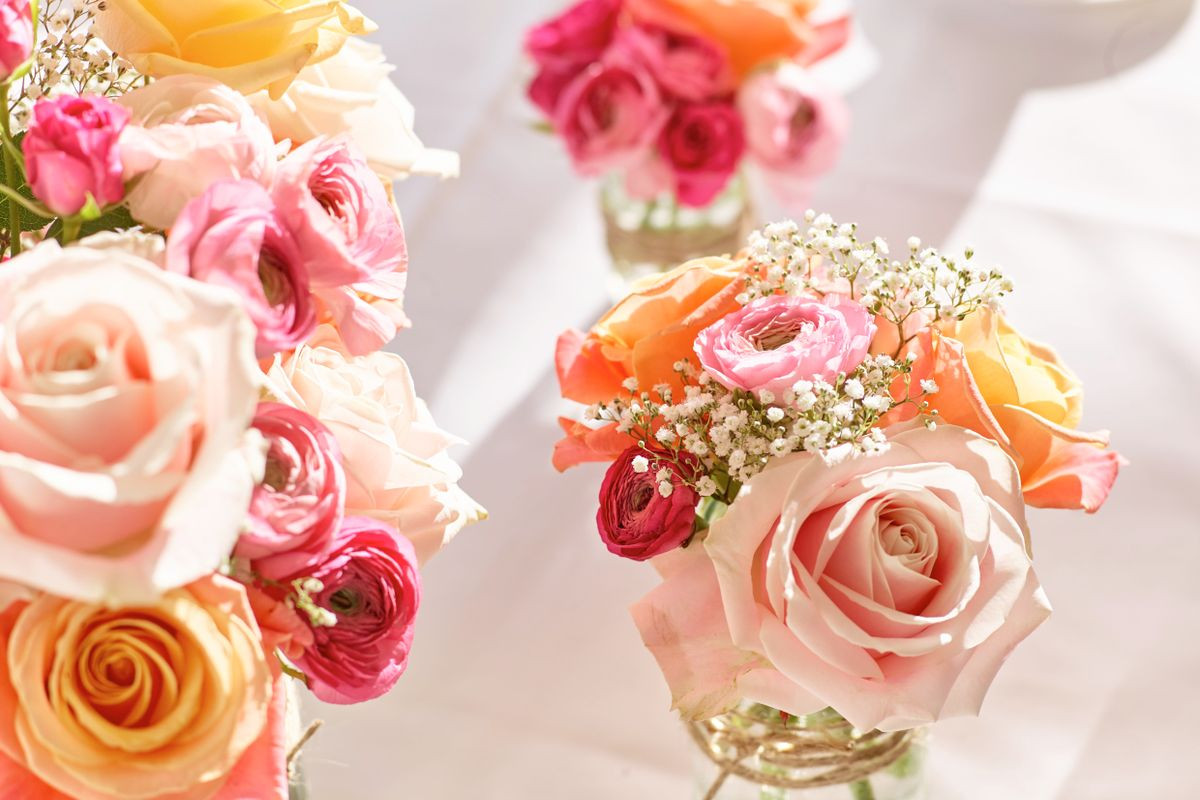 How Much To Spend On Wedding Flowers
 Top Tips for Wedding Flowers A Bud