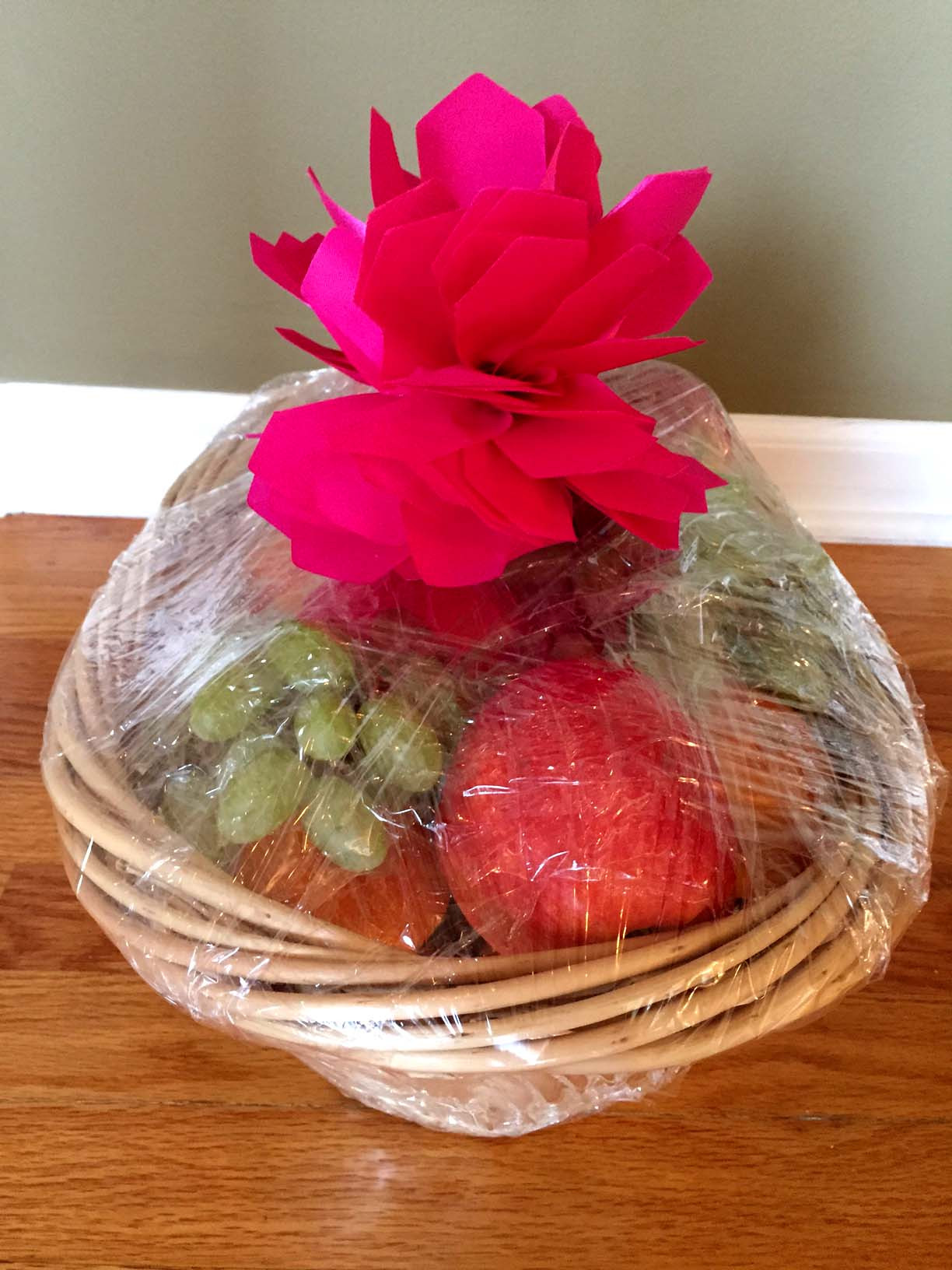 How To Make Gift Baskets Ideas
 Easy DYI Fruit Basket Homemade Gift Idea – Melanie Cooks