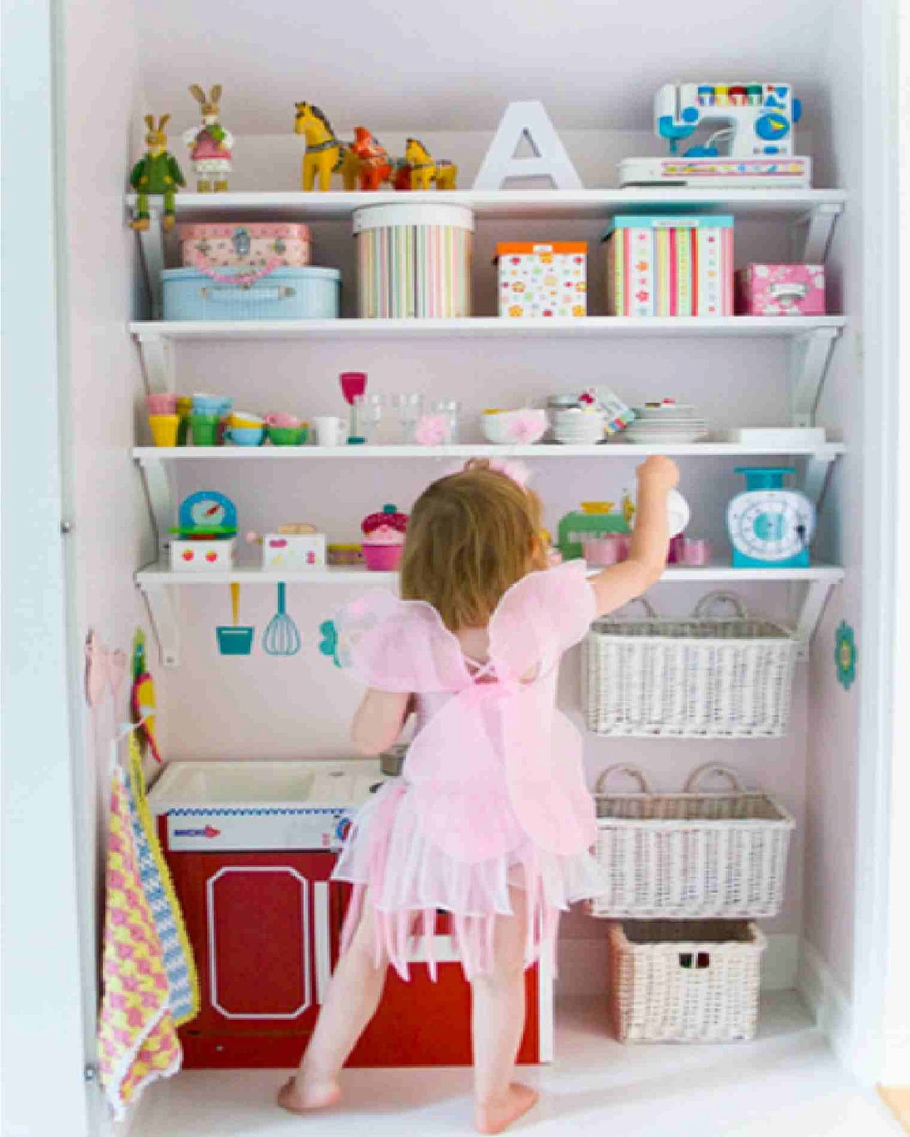 How To Organize Your Kids Room
 Organizing Kids Rooms 4 top tips to organization your