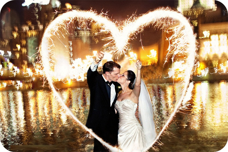 How To Photograph Wedding Sparklers
 How To Pull f A Missouri Wedding Sparkler Send f Our