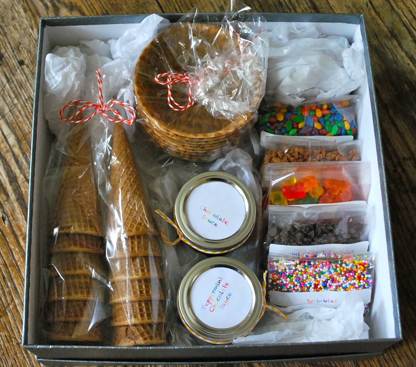 Ice Cream Sundae Gift Basket Ideas
 a pinterest christmas – DIY ice cream sundae kit