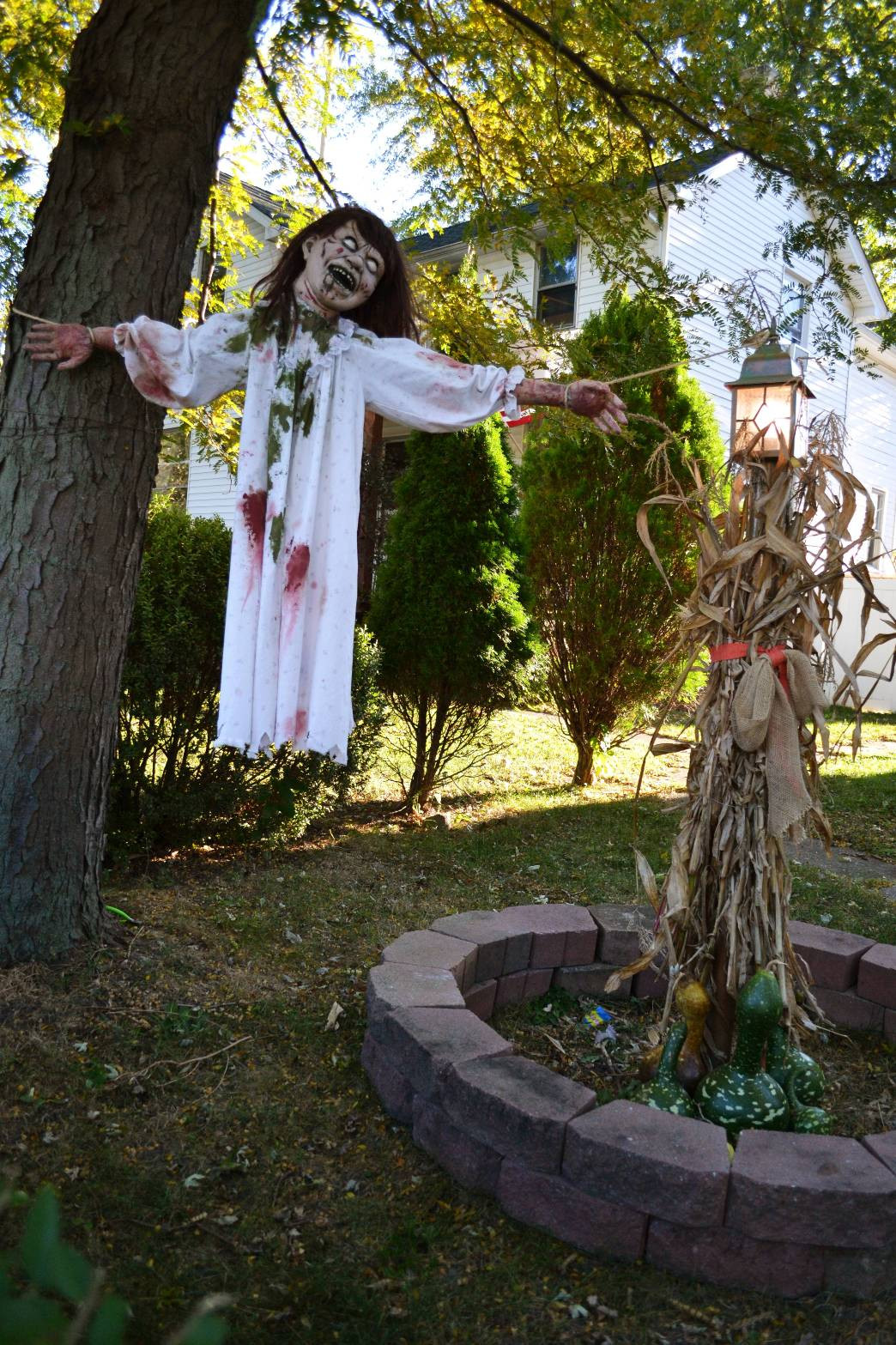 Ideas For Halloween Party In Backyard
 35 Best Ideas For Halloween Decorations Yard With 3 Easy Tips