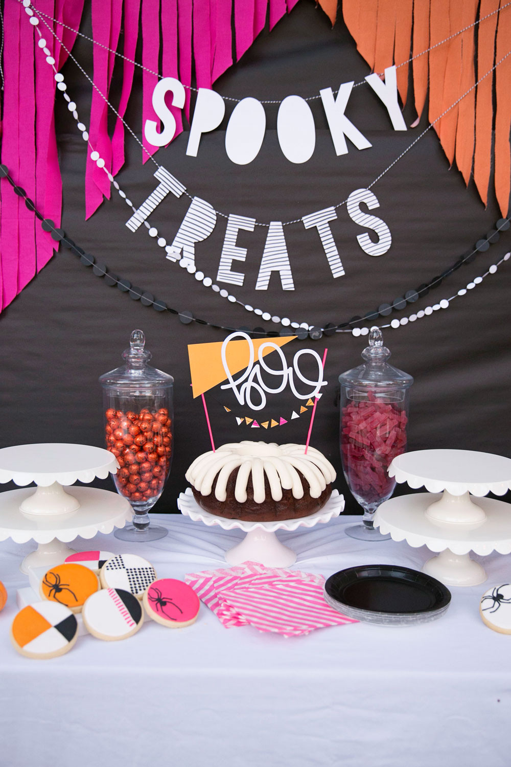 Ideas Halloween Party
 BRIGHT AND COLORFUL HALLOWEEN PARTY IDEAS Tell Love and