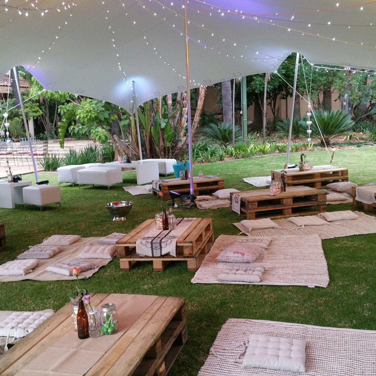 Ideas To Decorate Backyard For Engagement Party
 Bohemian Garden Party Decor – Splendid Experiences