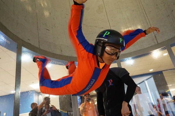 Indoor Skydiving For Kids
 tips for indoor skydiving with kids 3