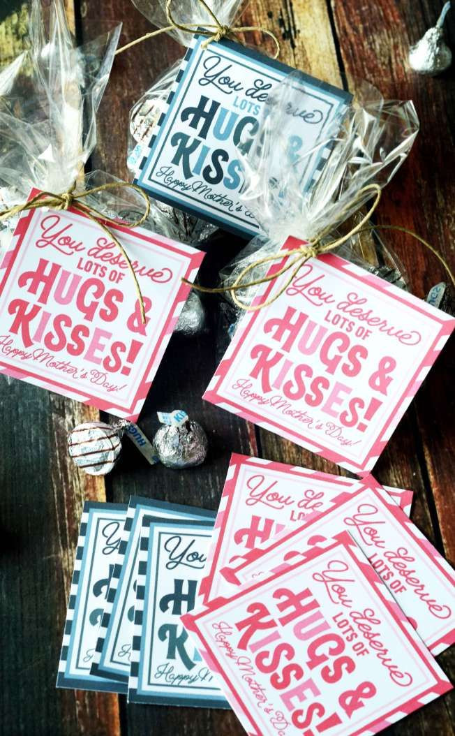 Inexpensive Mother'S Day Gift Ideas For Church
 Mother’s Day Hugs & Kisses Printables