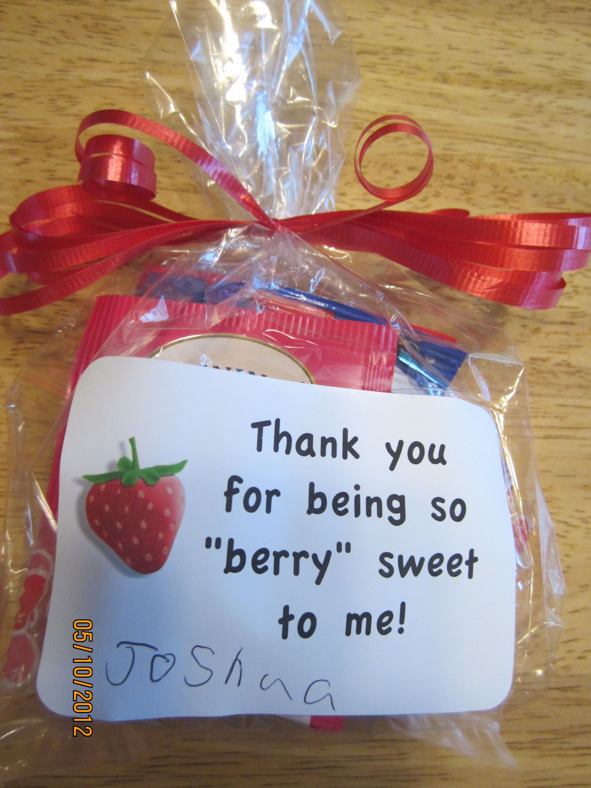 Inexpensive Thank You Gift Ideas
 A simple easy inexpensive teacher thank you t