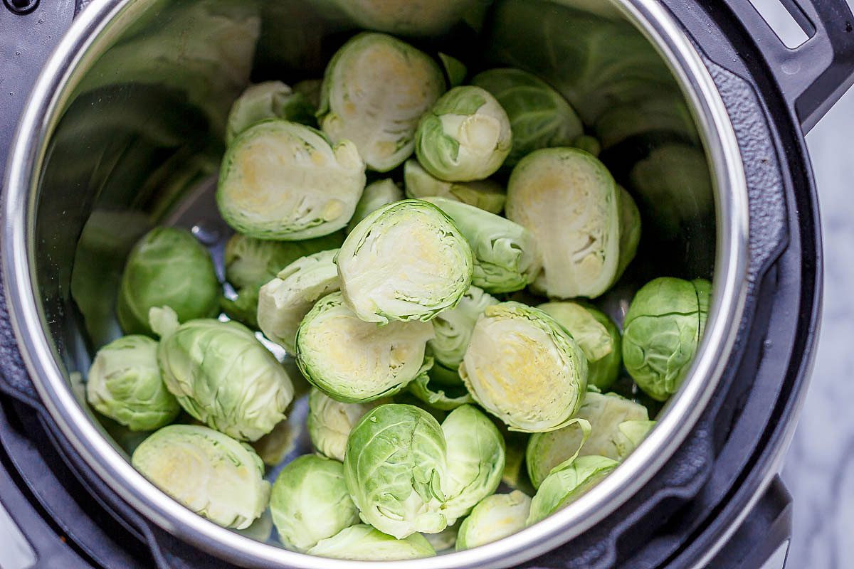 Instant Pot Brussels Sprouts
 2 Minutes Instant Pot Creamy Brussels Sprouts with Garlic