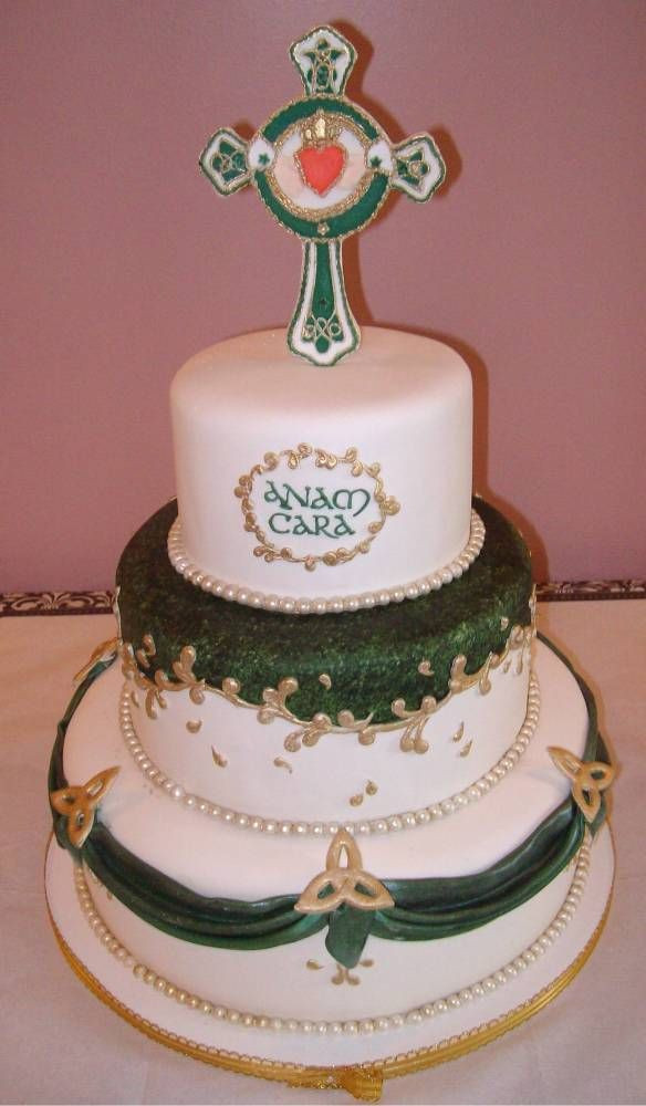 Irish Wedding Cakes
 457 best Celtic Recipes and Food Art images on Pinterest