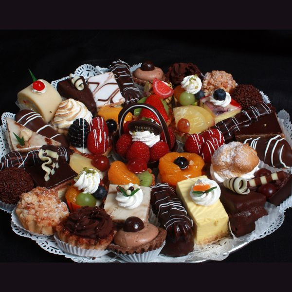 Italian Cakes And Pastries
 105 best images about ITALIAN PASTRIES on Pinterest