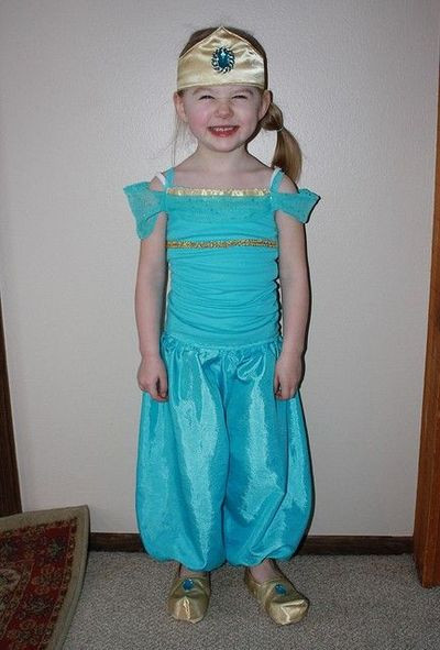 Jasmine Costume DIY
 DIY Princess Jasmine costume wonderful world of disney