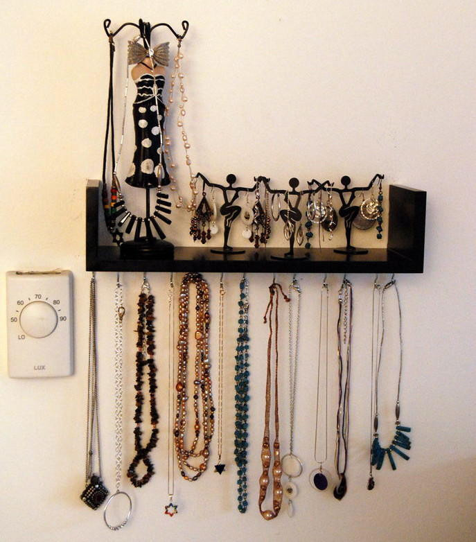 Jewelry Wall Organizer DIY
 Wall Mounted DIY Jewelry Shelf Organizer