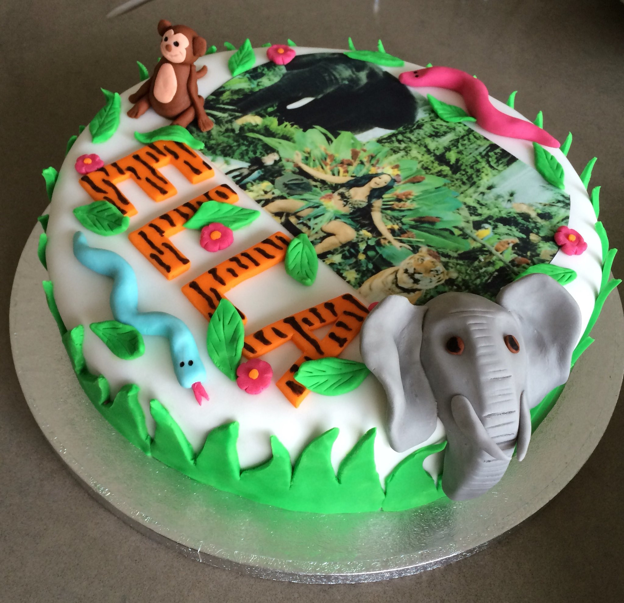 Katy Perry Birthday Cake
 T Cakes Catering on Twitter "Katy Perry Roar birthday