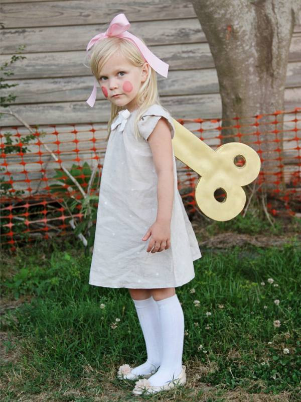 Kids DIY Halloween Costumes
 12 Cute Non Scary DIY Kids Costume Ideas for Halloween