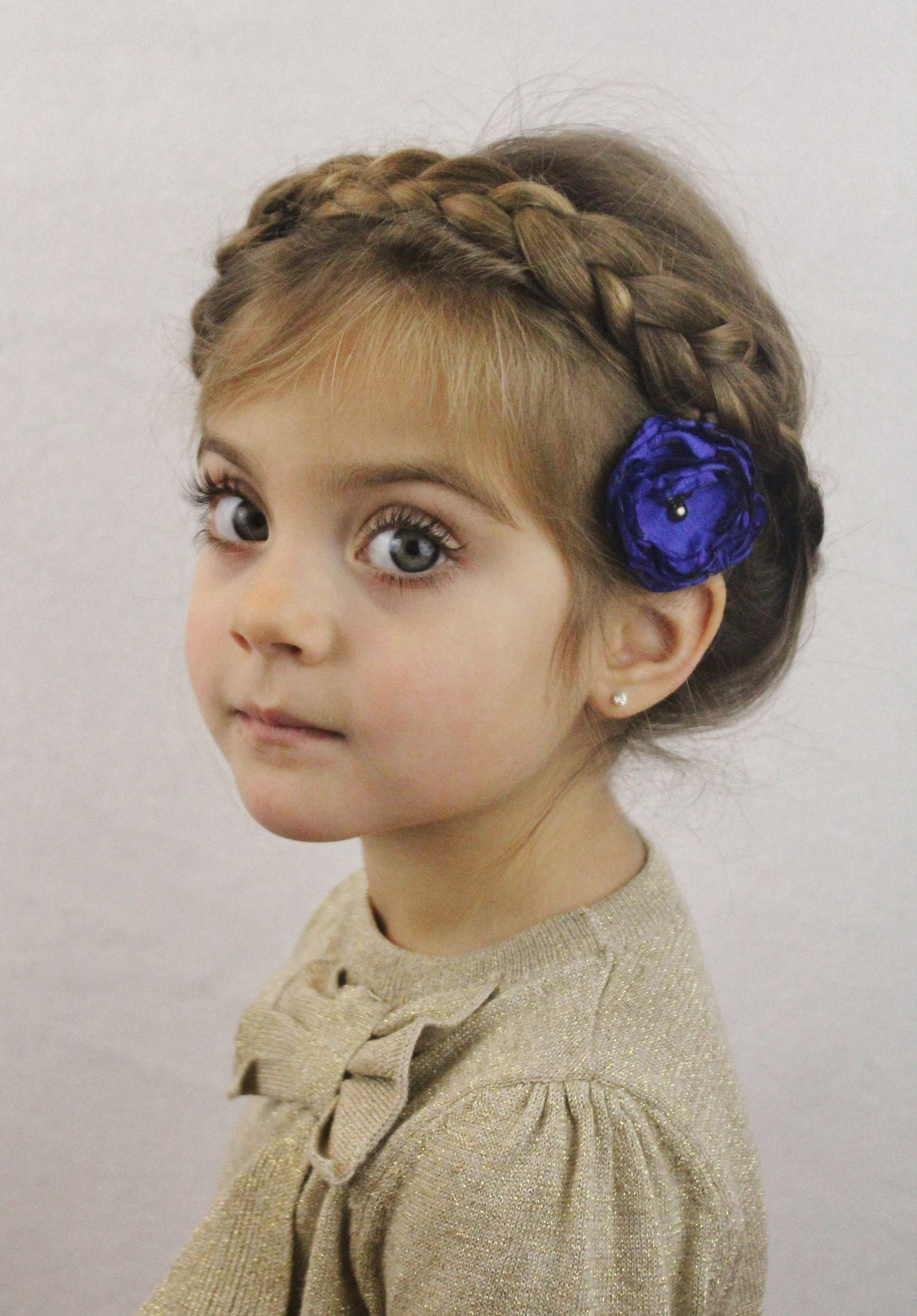 Kids Hairstyle
 Cute Christmas Party Hairstyles for Kids