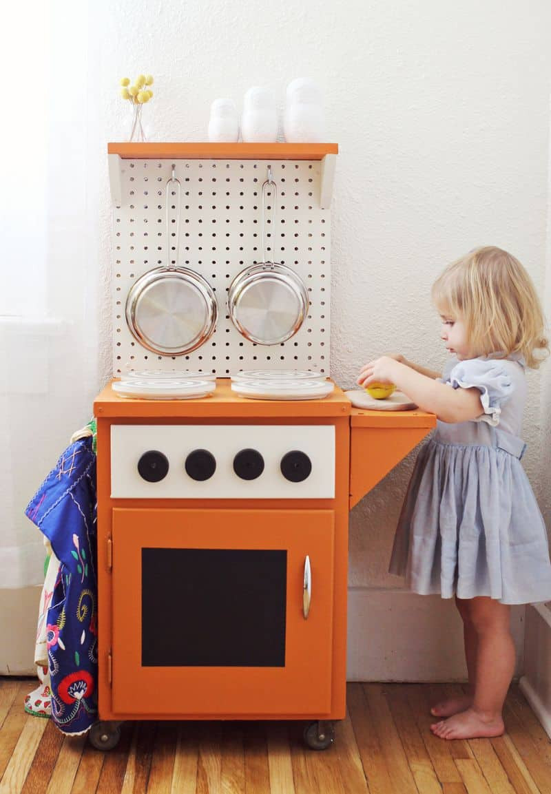 Kids Kitchen DIY
 12 AWESOME DIY PLAY KITCHENS