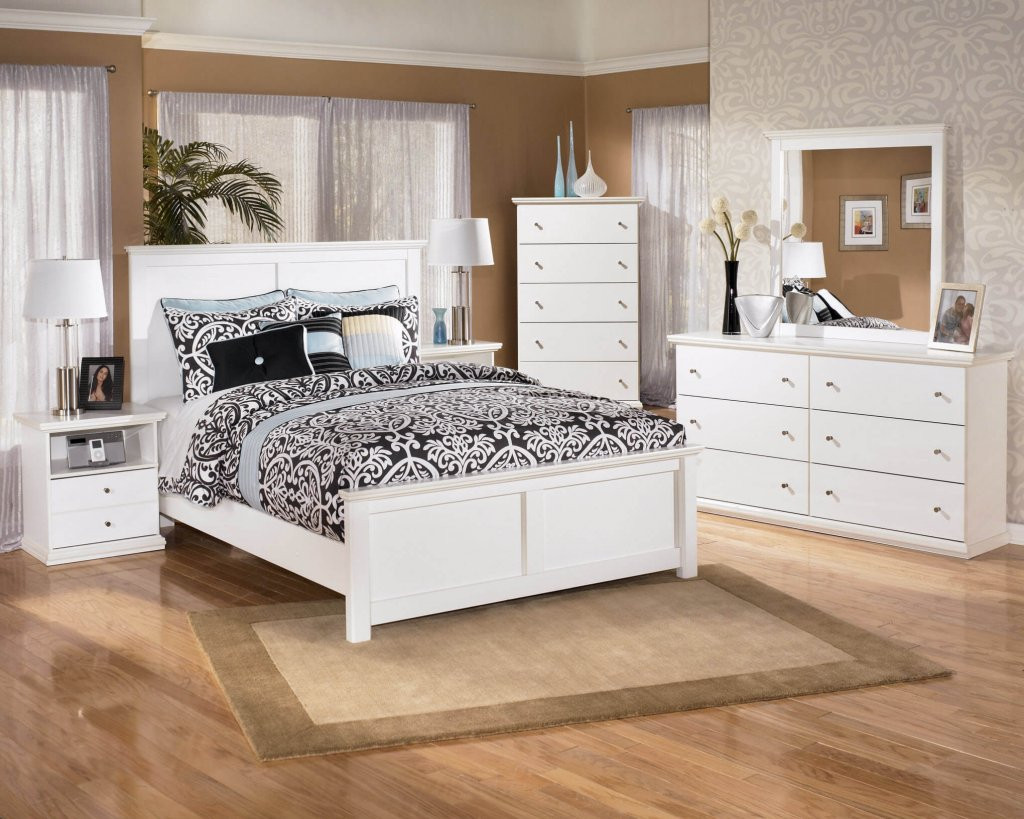 Kids White Bedroom Furniture
 Ashley Bostwick Shoals White Bedroom Set