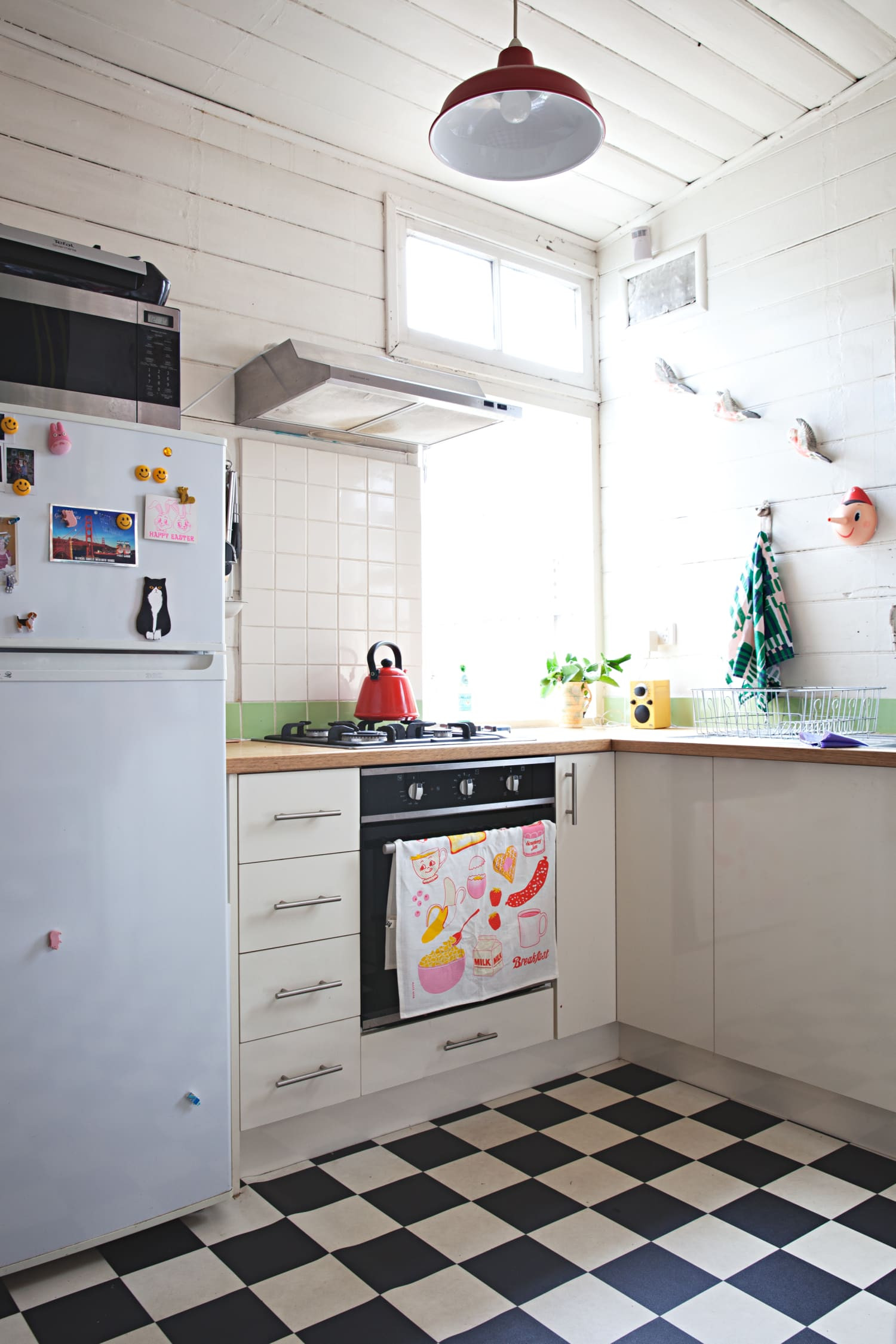 Kitchen Cabinet Small Apartment
 21 Best Small Kitchen Storage & Design Ideas