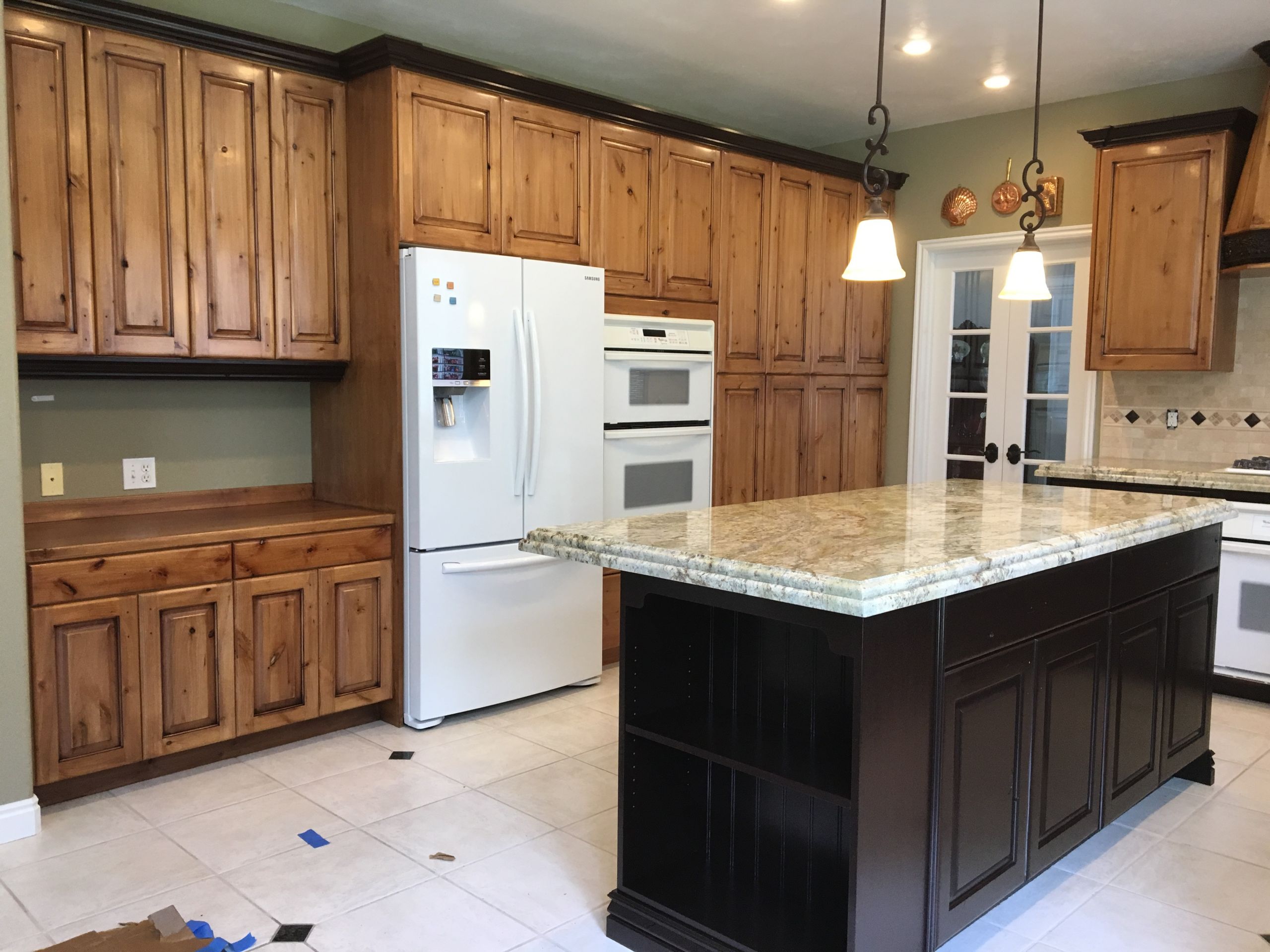 Kitchen Counter Refinish
 Cabinet Refinishing Service