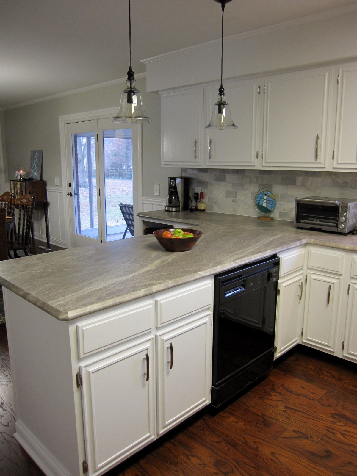 Kitchen Laminate Countertops
 Remodelaholic