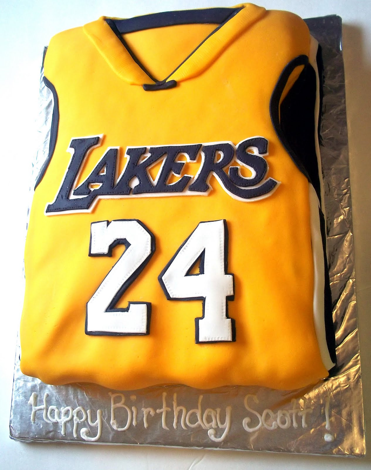 Lakers Birthday Cake
 Violet s Custom Cakes LA Lakers