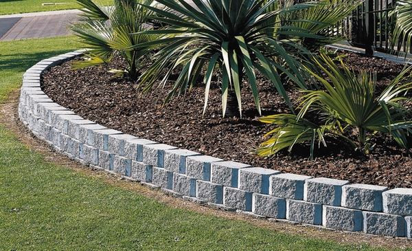 Landscape Edging Block
 Gorgeous landscape designs and modern garden edging ideas