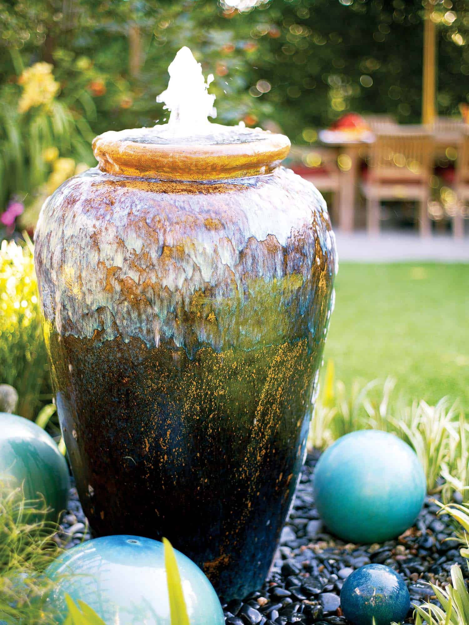 Landscape Fountain Ideas
 23 Inspiring outdoor garden fountains to add tranquility