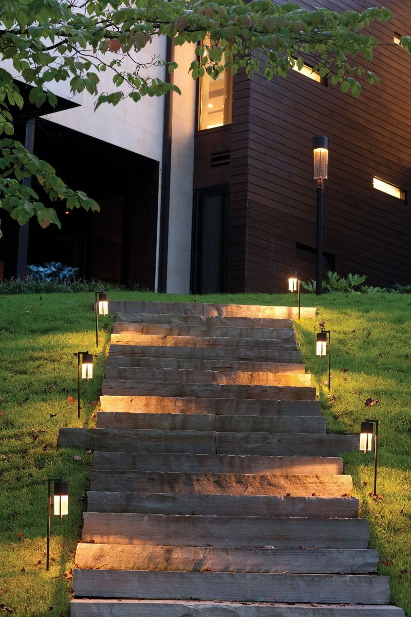 Landscape Lighting Bulbs
 Hinkley Shelter Outdoor Pathway Light in Buckeye Bronze