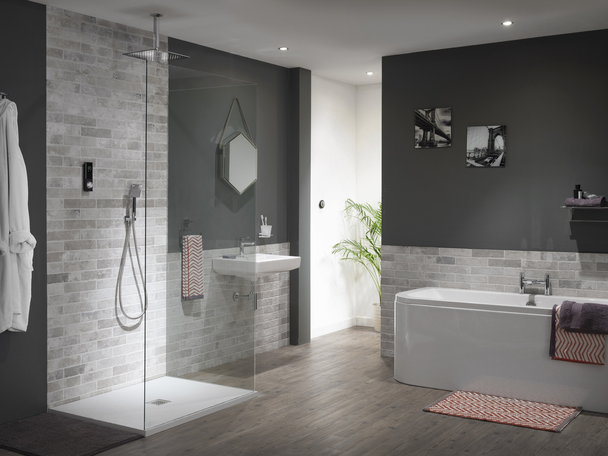 Latest Bathroom Design
 Using the latest shower trends to create stand out bathrooms