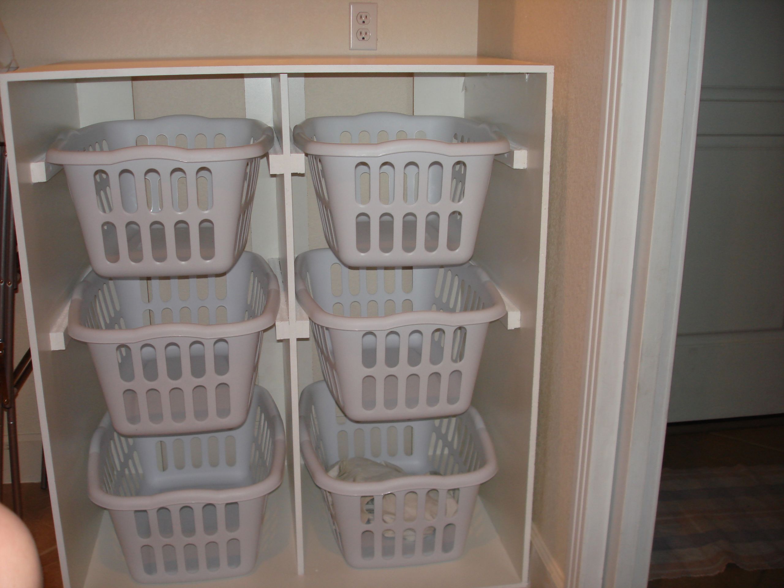 Laundry Basket Organizer DIY
 Ana White