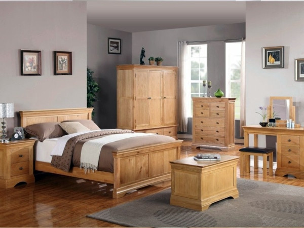 Light Colored Bedroom Sets
 Wood furniture for a beautiful bedroom design