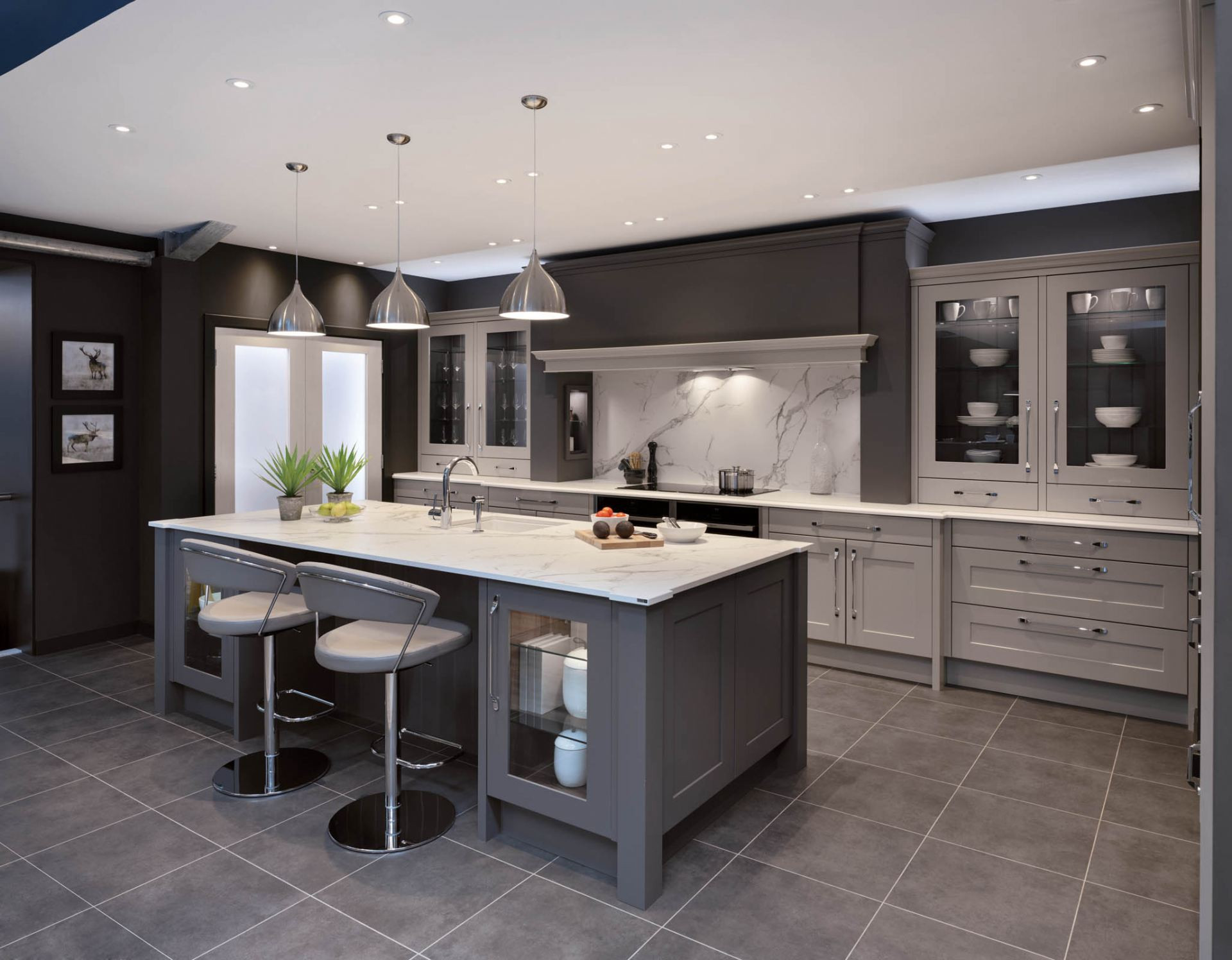 Light Grey Kitchen
 Balham 90 – Dark and Light Grey – Red Kite Kitchens