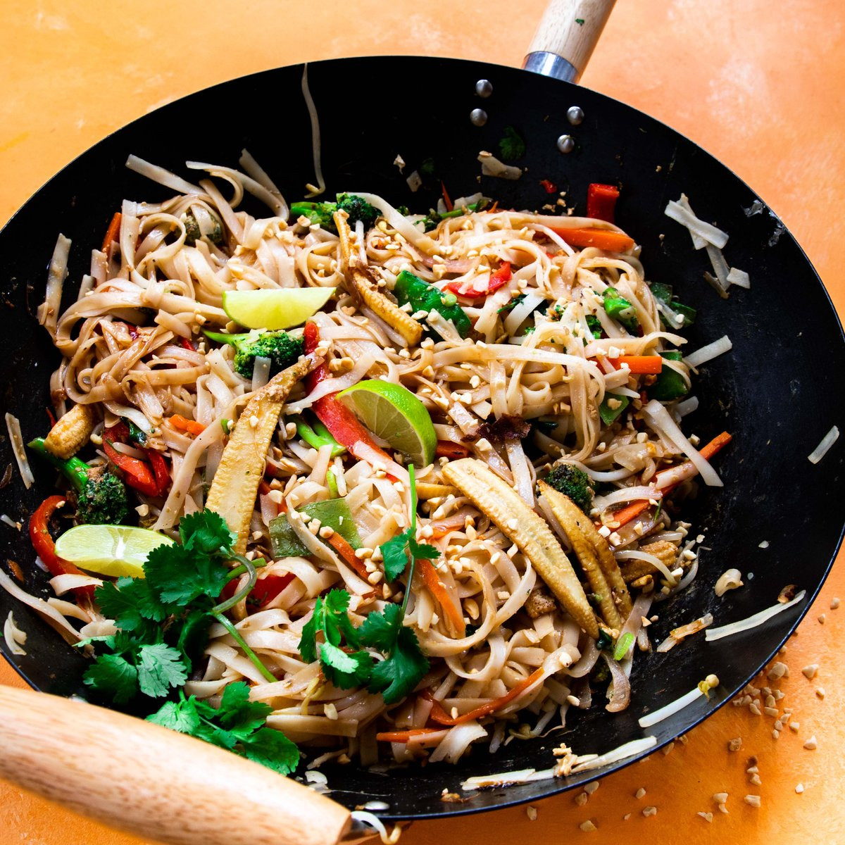 Lins Pad Thai
 Ve able Pad Thai – LEAH ITSINES