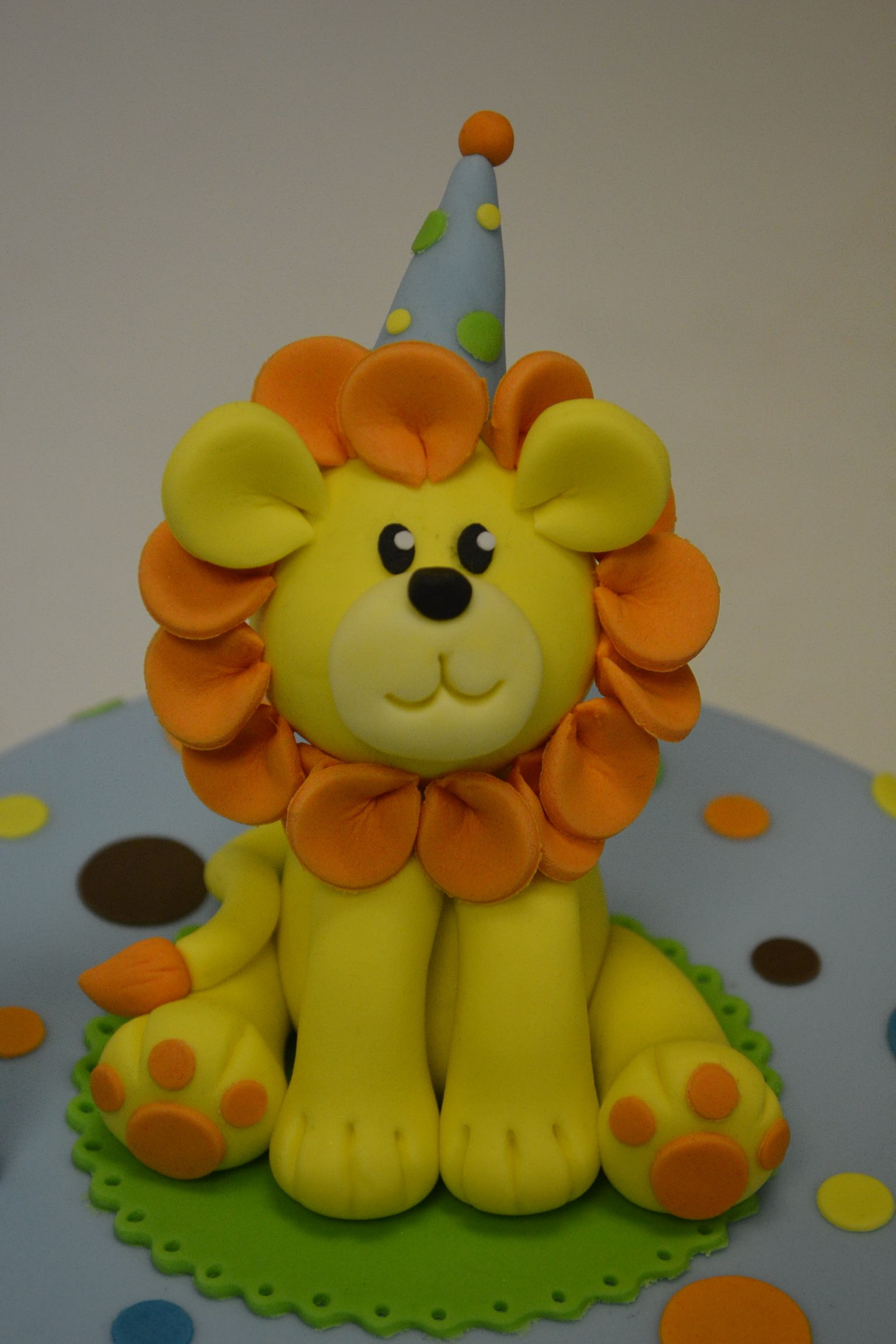 Lion Birthday Cake
 1st Birthday Polka Dot Cake with Lion Baby Shower Cakes