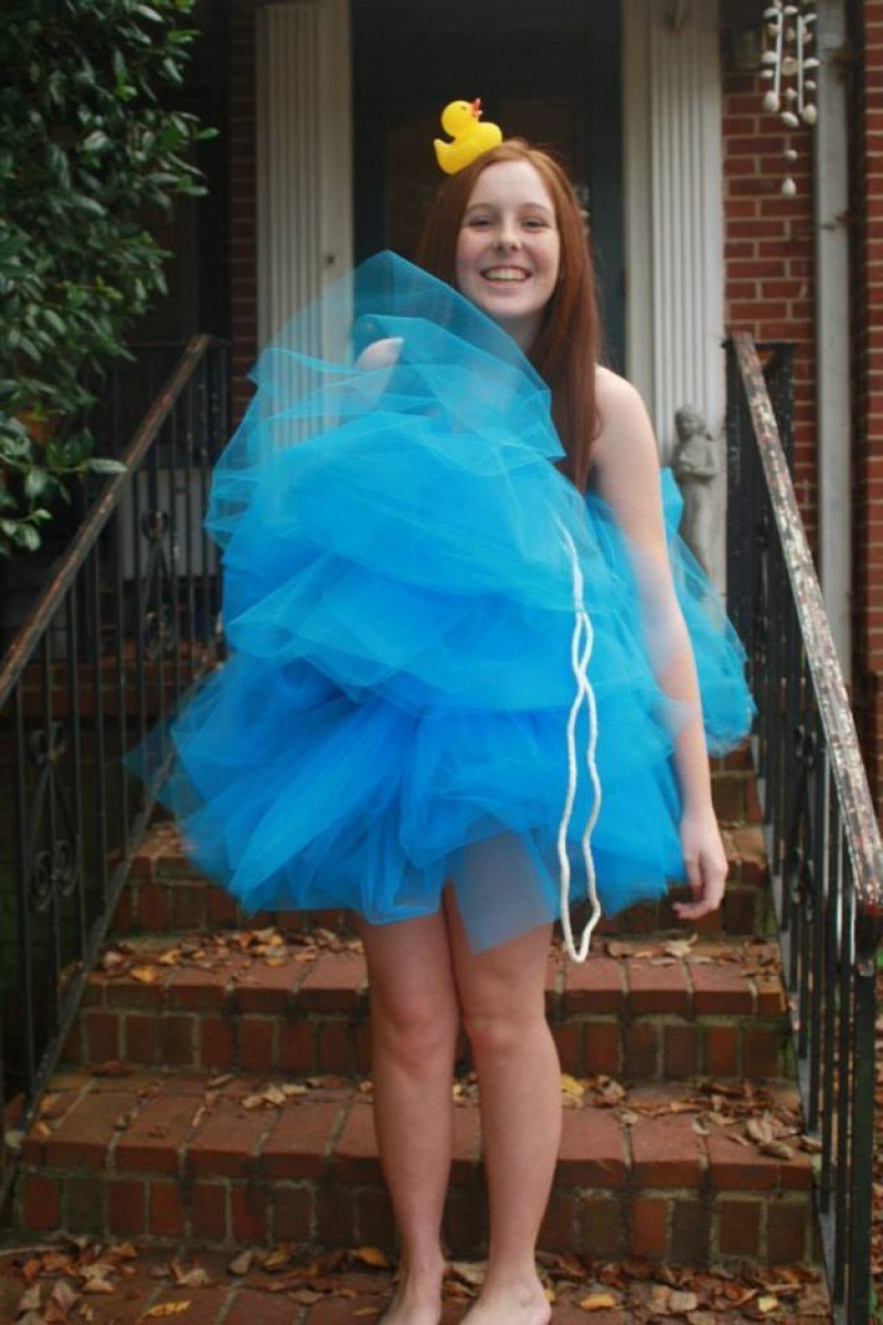 Loofah Costume DIY
 Simple Halloween Costumes You Can Make Within A Day