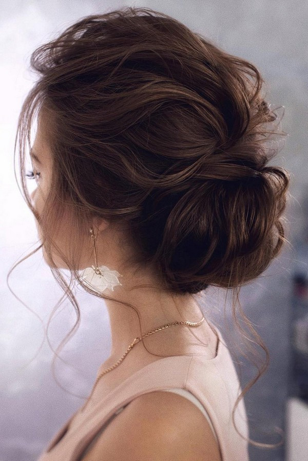 Low Chignon Wedding Hairstyles
 15 Stunning Low Bun Updo Wedding Hairstyles from