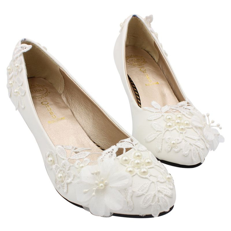 Low Wedding Shoes
 White lace flower wedding shoes bride handmade 3cm low