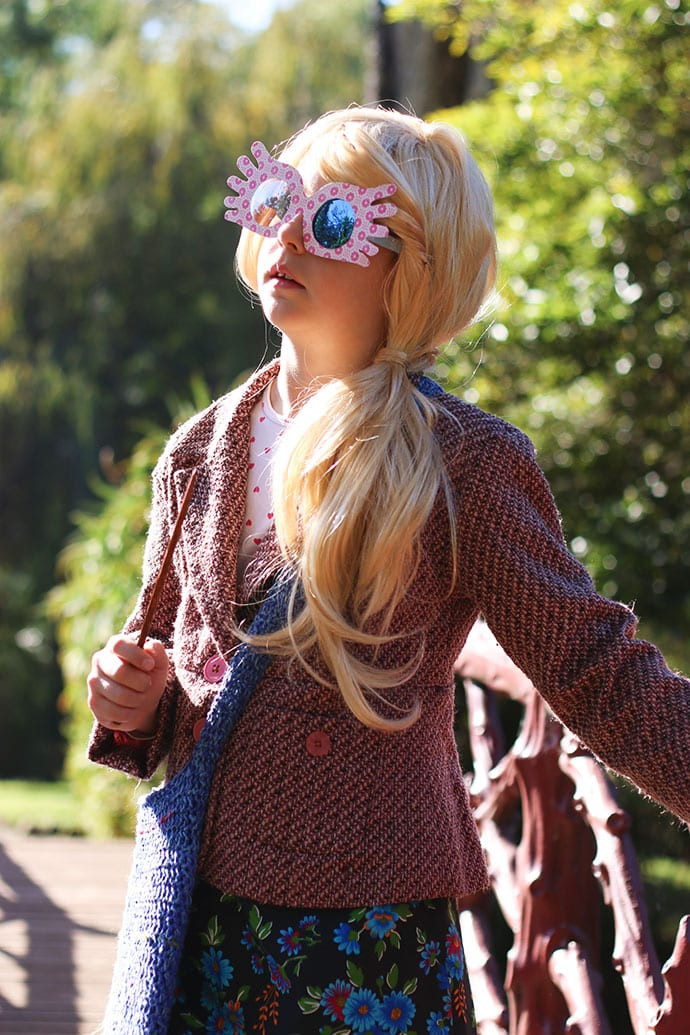 Luna Lovegood Costume DIY
 Luna Lovegood Costume With DIY Spectrespecs Instructions