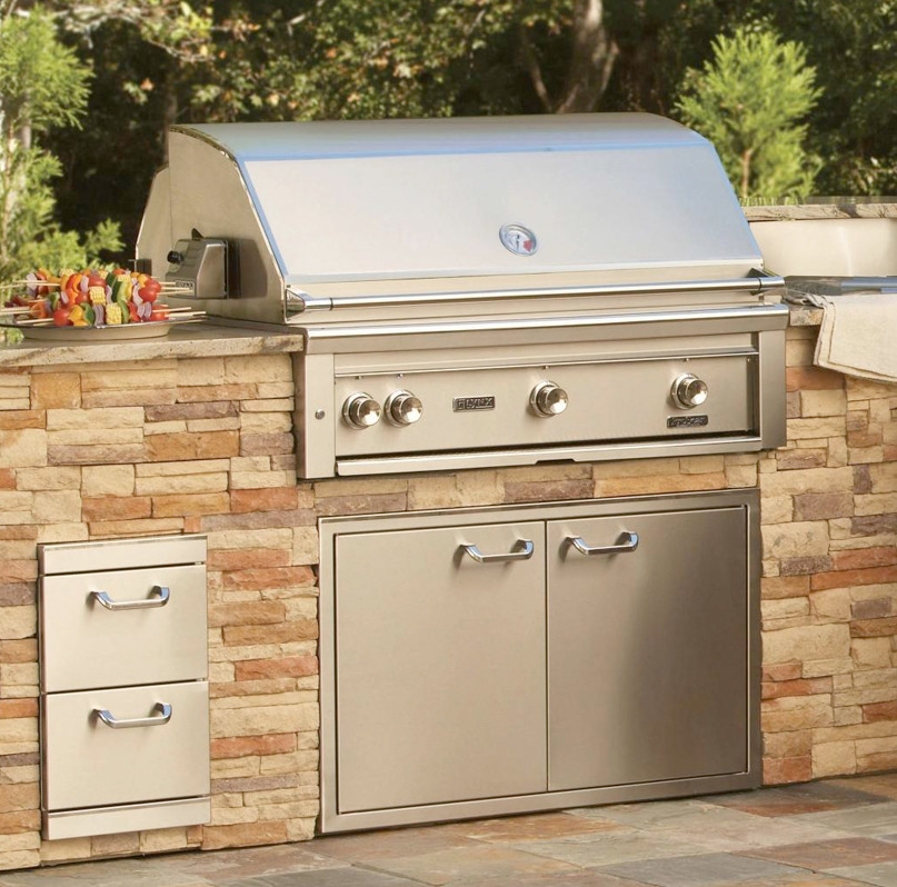 Lynx Outdoor Kitchen
 Gas Grills by Lynx Paradise Outdoor Kitchens • Outdoor