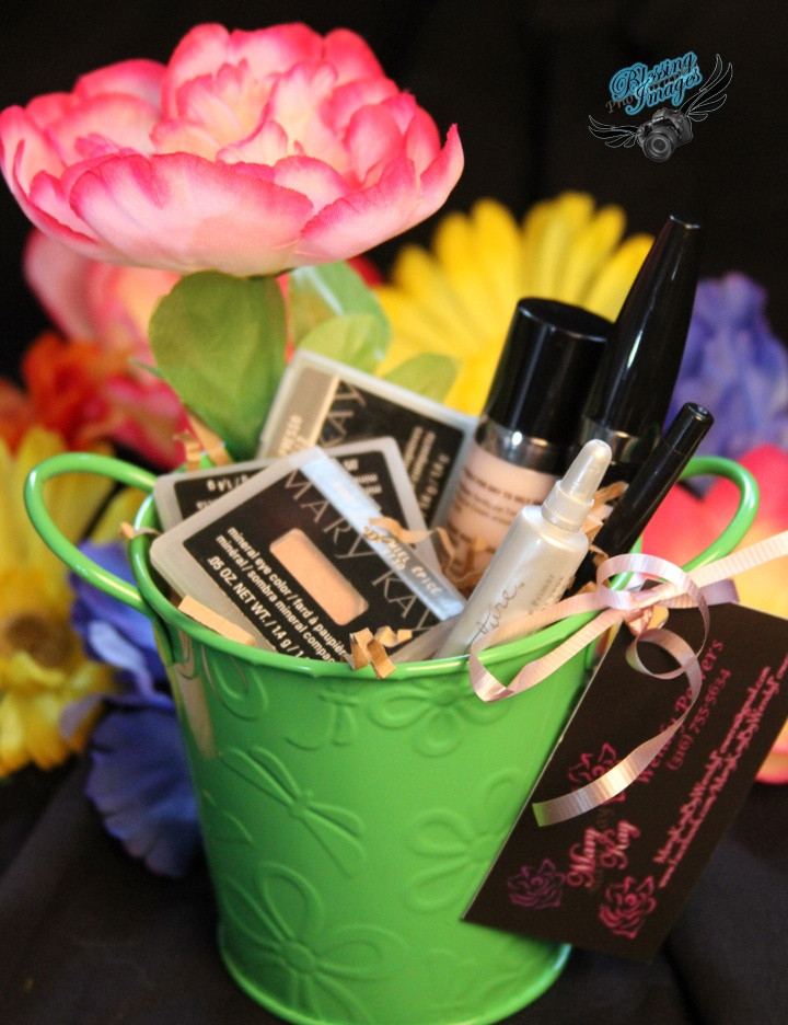 Mary Kay Gift Basket Ideas
 27 best images about Mary Kay Cosmetics and Fun Ideas on