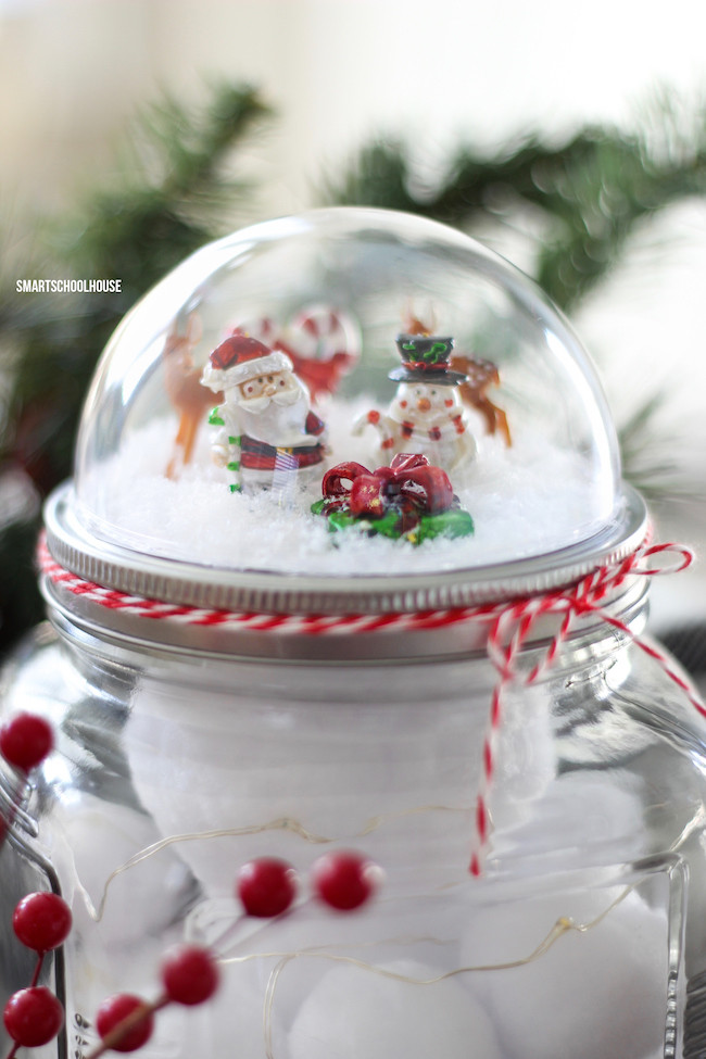 Mason Jar DIY Christmas Gifts
 Mason Jar Lid Snow Globe Page 2 of 2 Smart School House