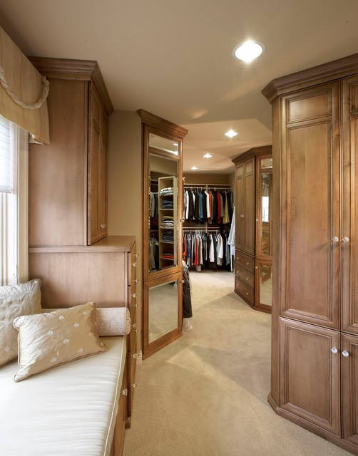 Master Bedroom Closets
 Luxury Master Bedroom Suite