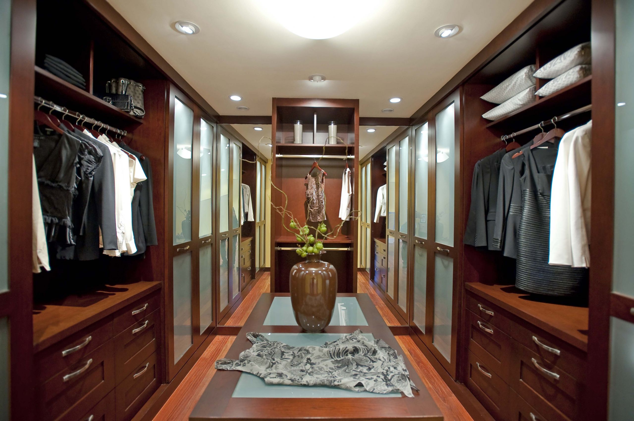 Master Bedroom Closets
 Ultimate Master Closet