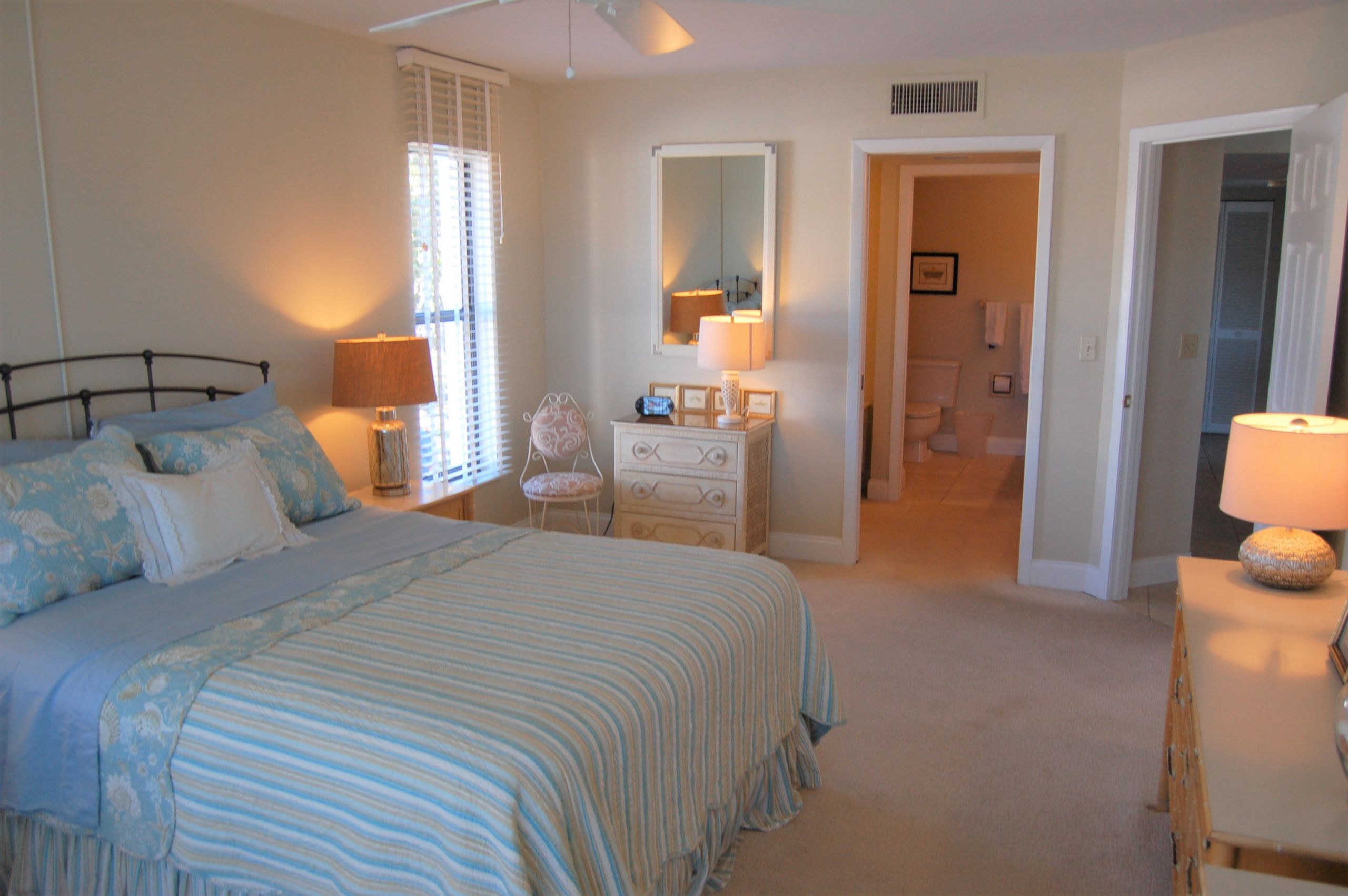 Masters Bedroom For Rent
 Moorings Unit 13 Siesta Key 2 Bedroom 2 Full Bathroom