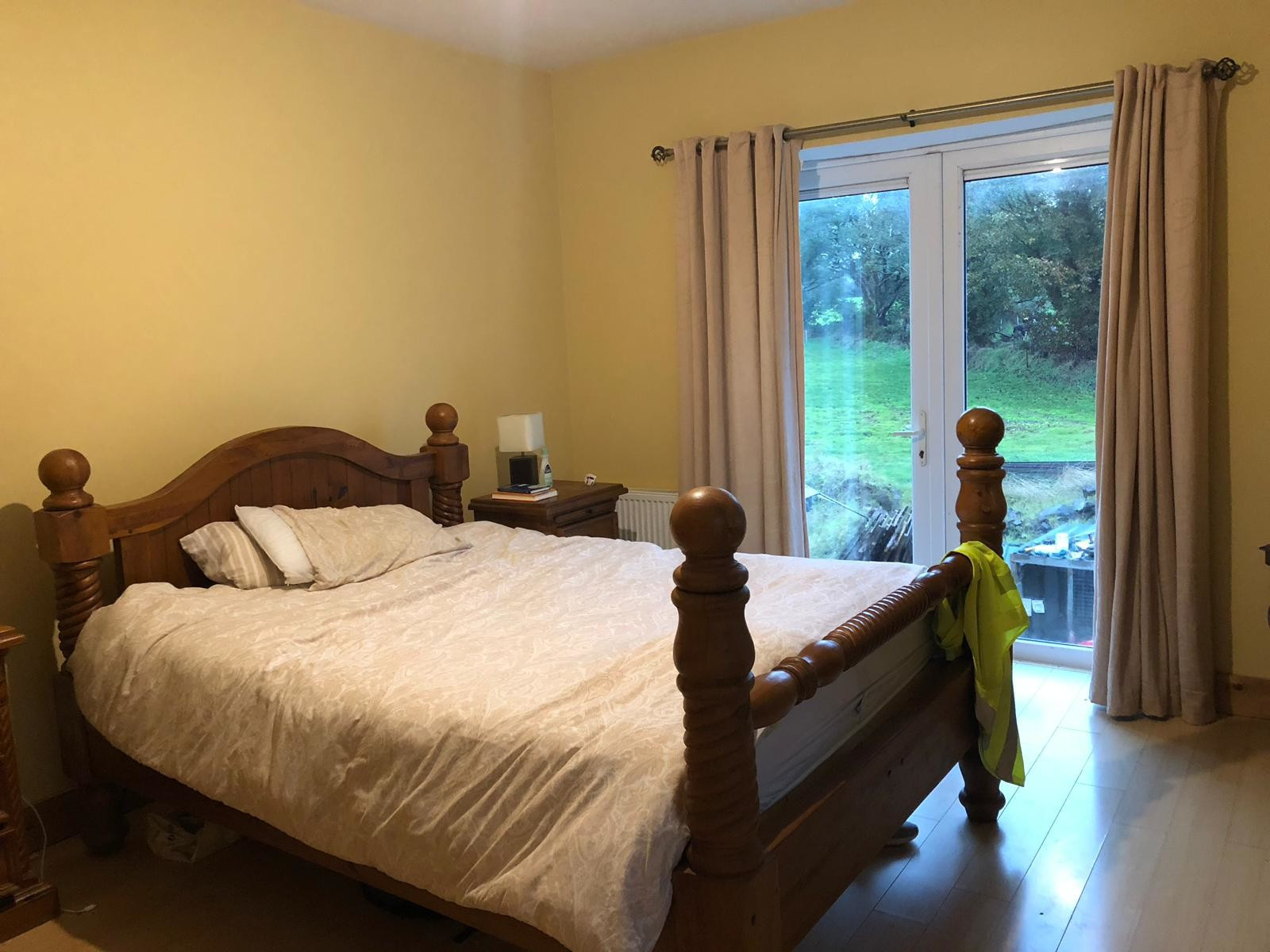 Masters Bedroom For Rent
 master bedroom with en suite in cork ireland