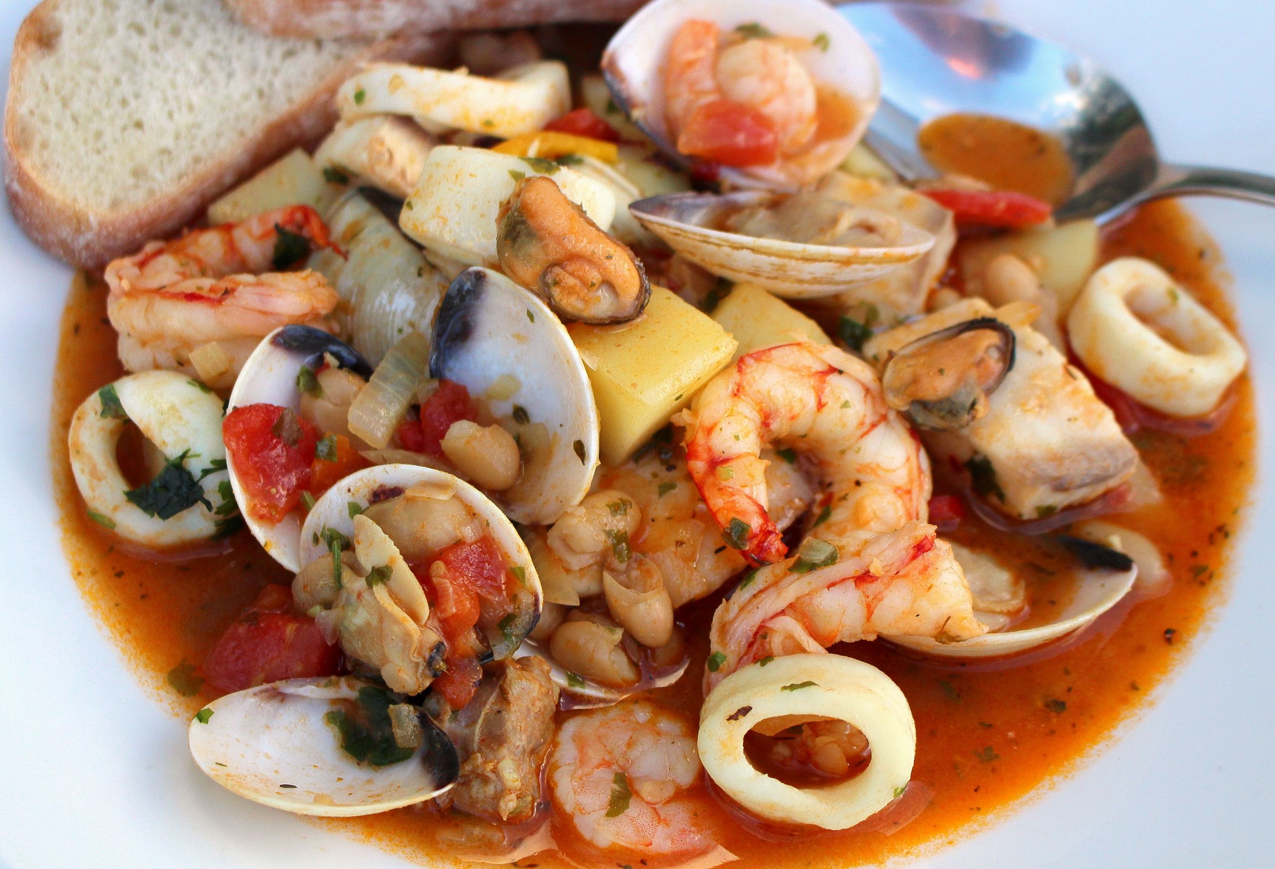 Mediterranean Seafood Stew
 Mediterranean Seafood Stew
