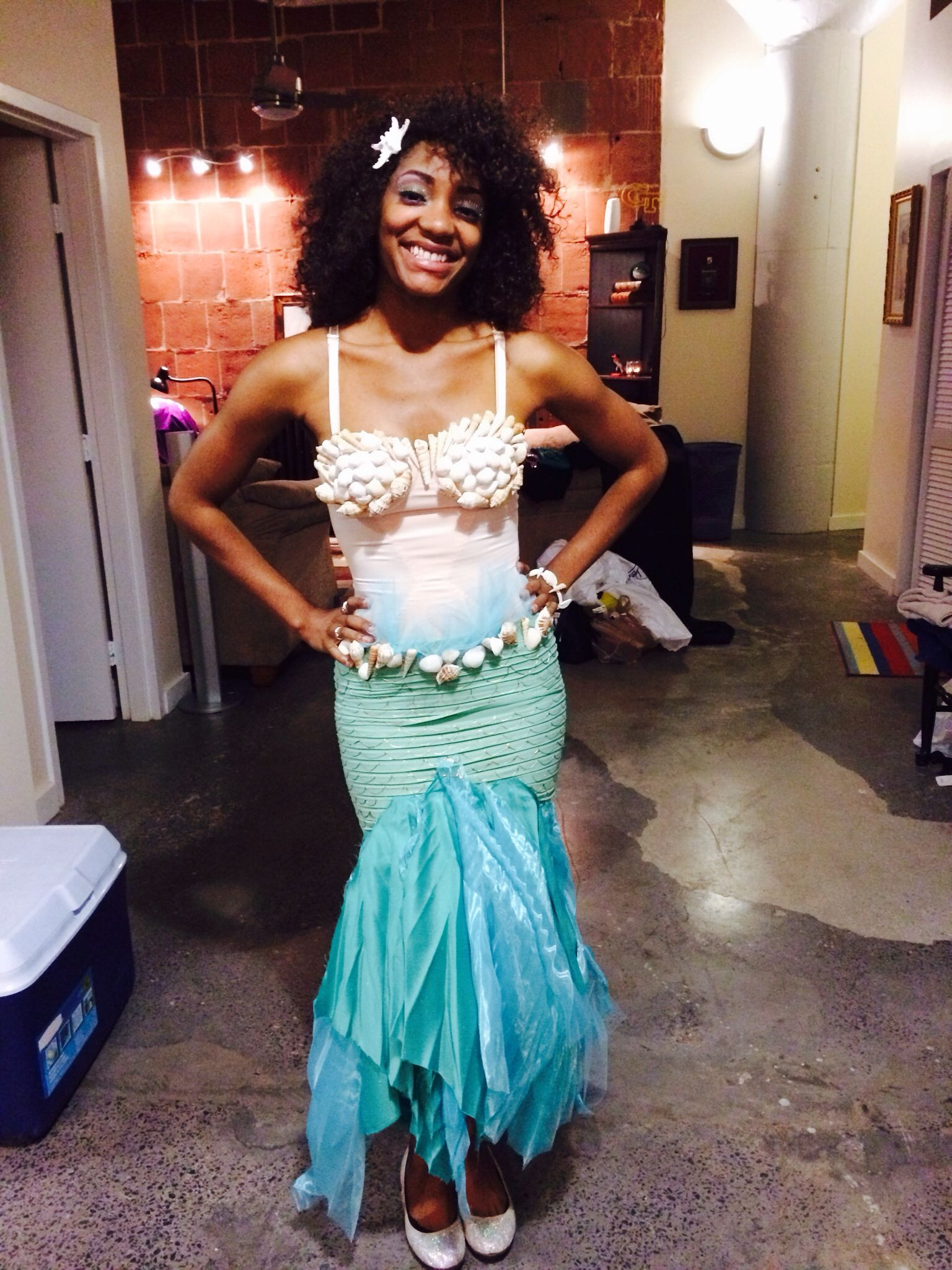Mermaid Costume Adults DIY
 DIY mermaid costume Happy Halloween